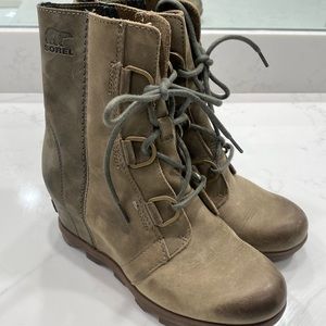 Sorel wedge boots